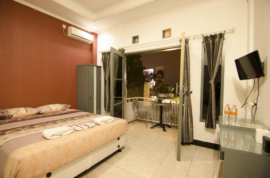 Guest House Salon Fora Gegerkalong Setiabudhi Bandung Zewnętrze zdjęcie