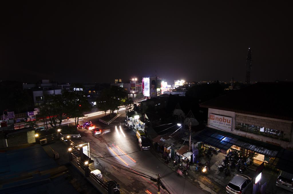Guest House Salon Fora Gegerkalong Setiabudhi Bandung Zewnętrze zdjęcie
